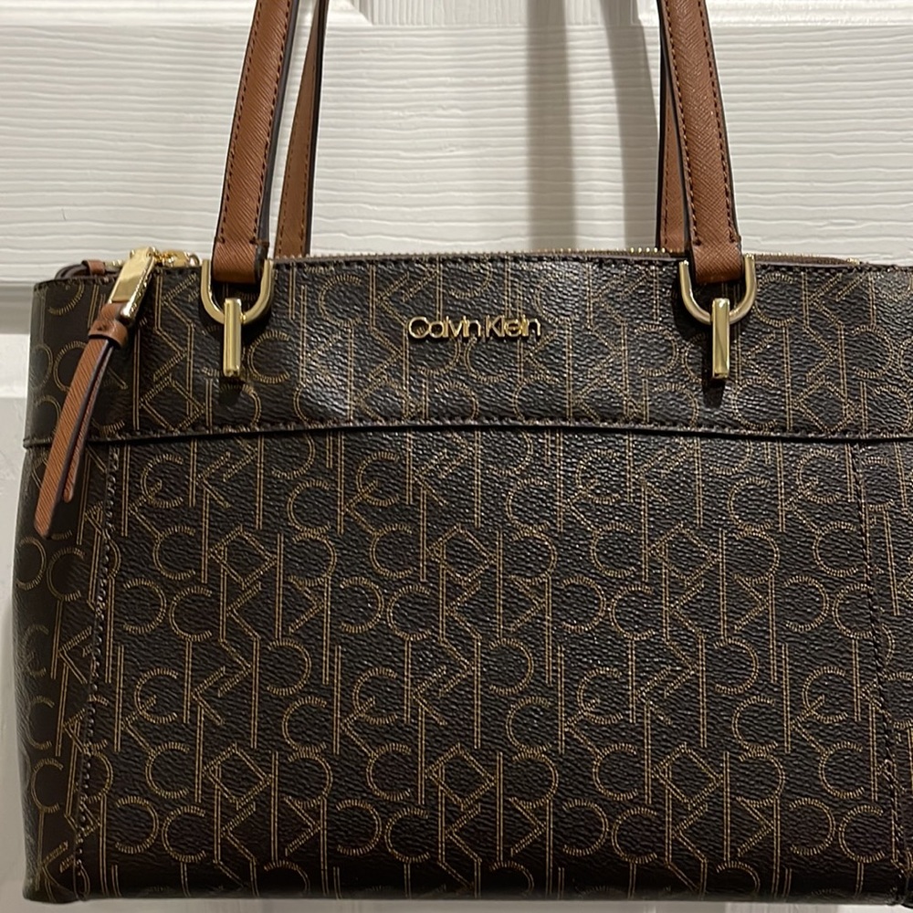 Calvin Klein Purse - Picture 2 of 10